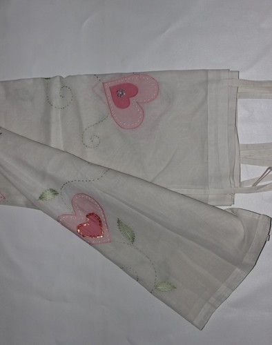 1 Pair POTTERY BARN KIDS Hearts & Flowers Tab Curtains 44x66 - Picture 2 of 3