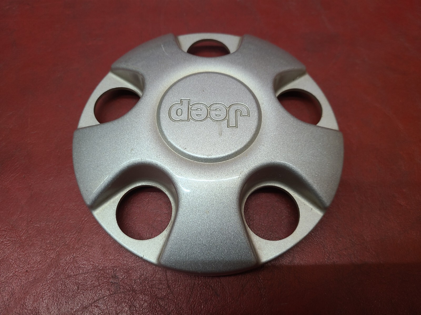 JEEP CHEROKEE LIBERTY WRANGLER STEEL WHEEL CENTER CAP 5GL69TRMAA with