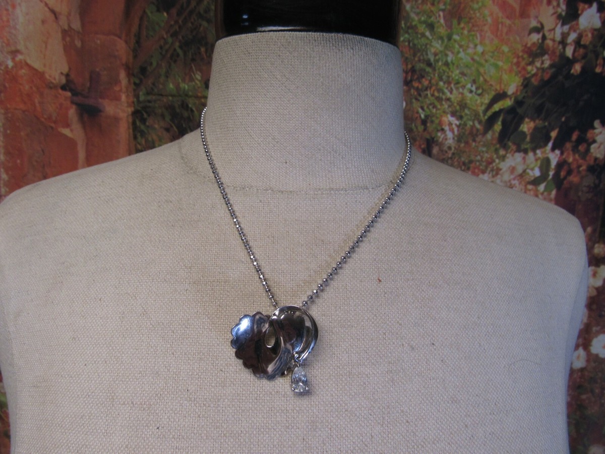 【VINTAGE HOLLYWOOD】Petit Heart Ball Chain Necklace Silver Tone Ball Chain Necklace w/ a Silver Tone Heart