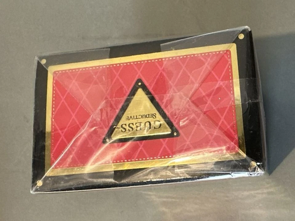 Guess Seductive I’m Yours 2,5 fl. oz eau de toilette spray de Guess para mujer Foto 3 de 4