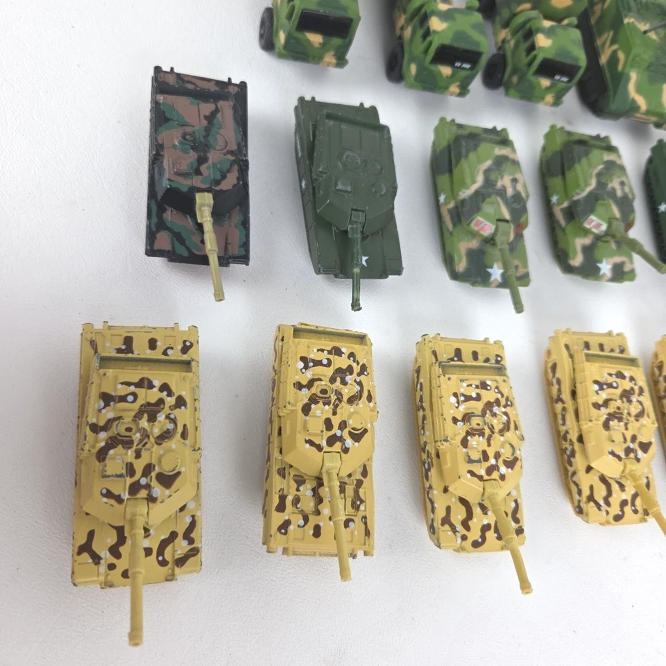 Vtg 1994 Matchbox M1A1 Abrams Main Battle Tank MILITARY Lot + Maisto GIJOE Cars - Image 2 of 4