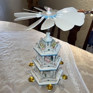 Vintage Lillian Vernon Easter Go Round 3 Tier Wood Carousel Pyramid 19" Candles