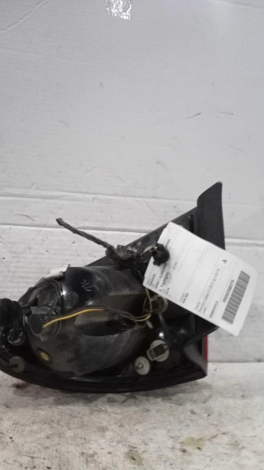 Conjunto de luz trasera izquierda usada se adapta a: Buick Lacrosse 2008 grado A izquierdo Foto 2 de 4