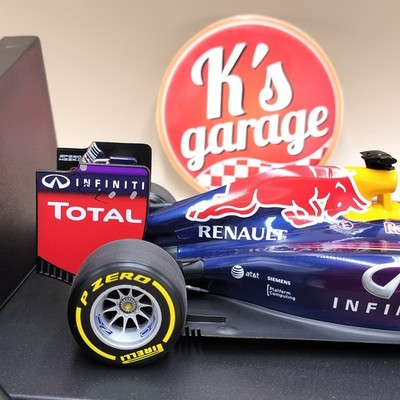 Minichamps 1/18 Infiniti Red Bull Racing RB10 Sebastian Vettel
