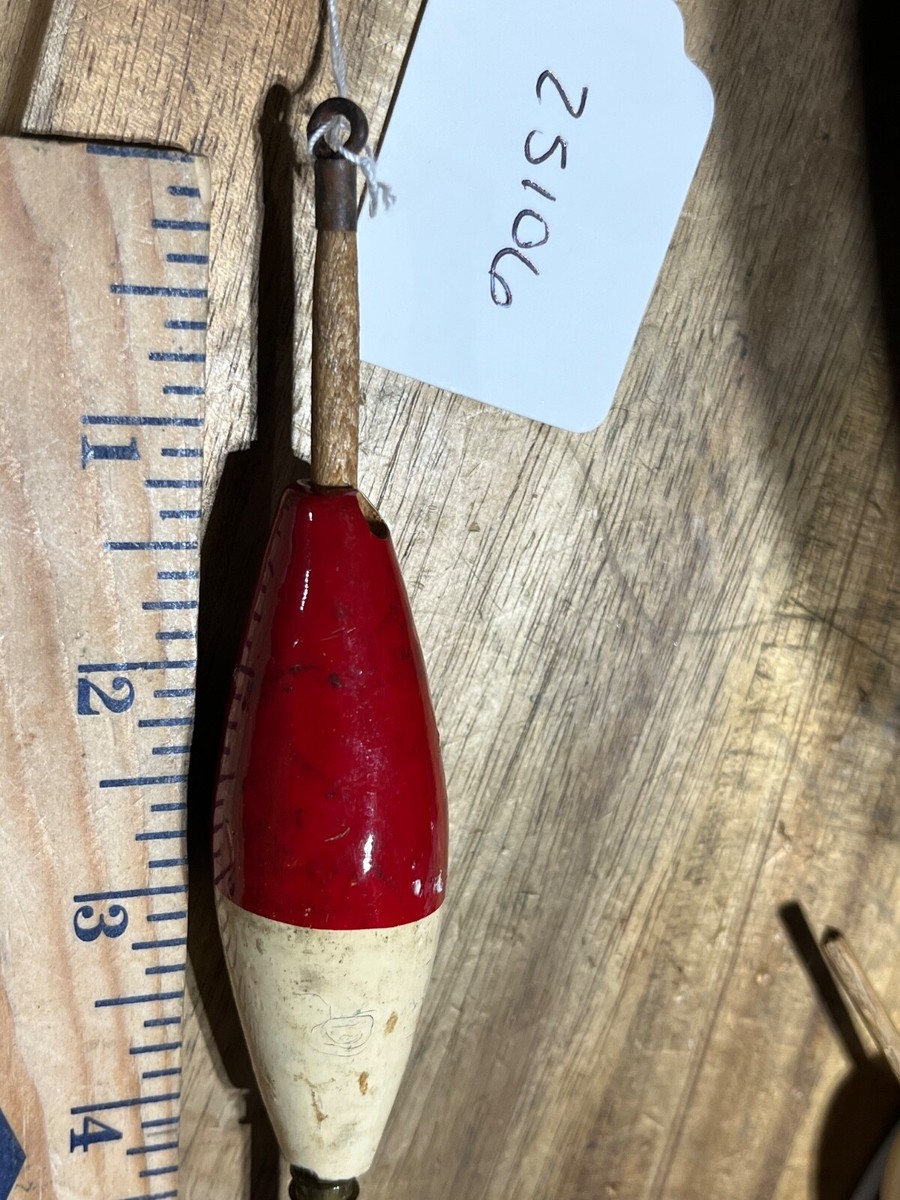 antique cork fish hook setting bobber Vintage cork fishing bobber (25106)