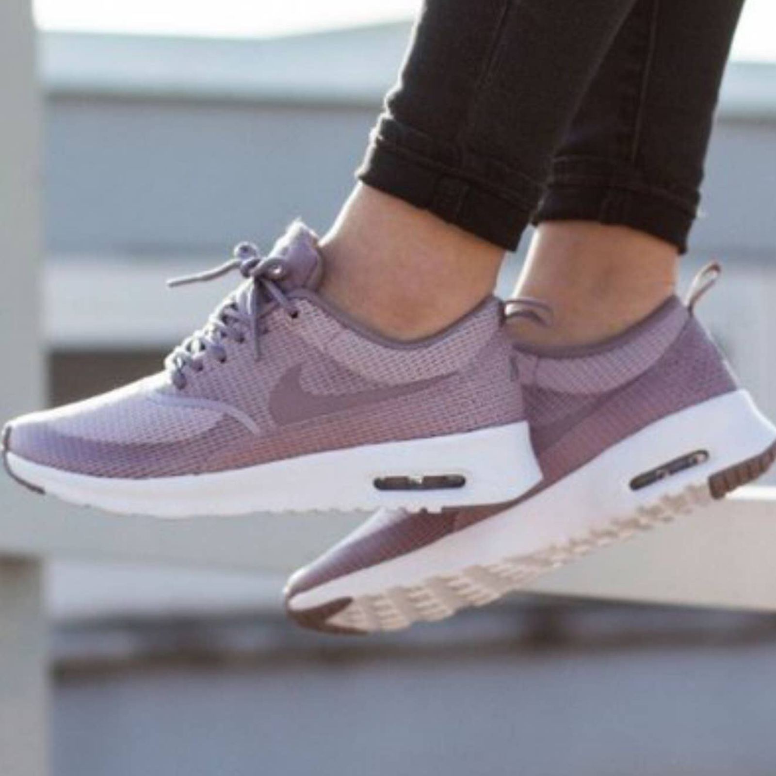 nike thea mauve