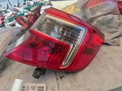 2012 2013 2014 Toyota Camry Tail Light Lamp Right Passenger RH Side OEM AI7 - Image 1 of 4