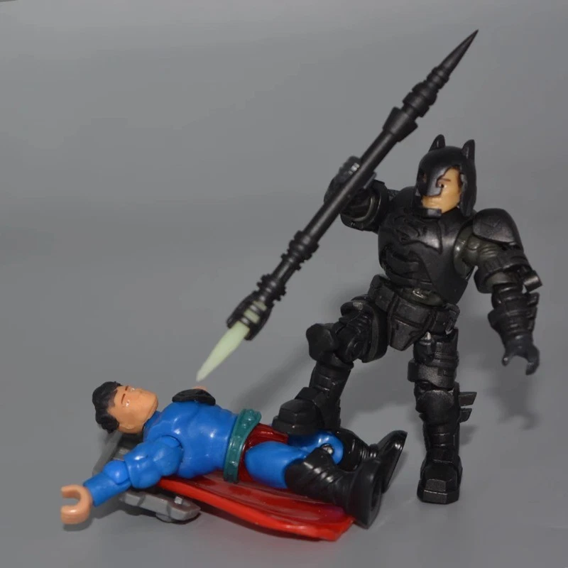 Mega Construx Bloks Бэтмен против Супермена 3D сделай сам Коллекционная Фигурка Подвижная Игрушка - Изображение 4 из 4