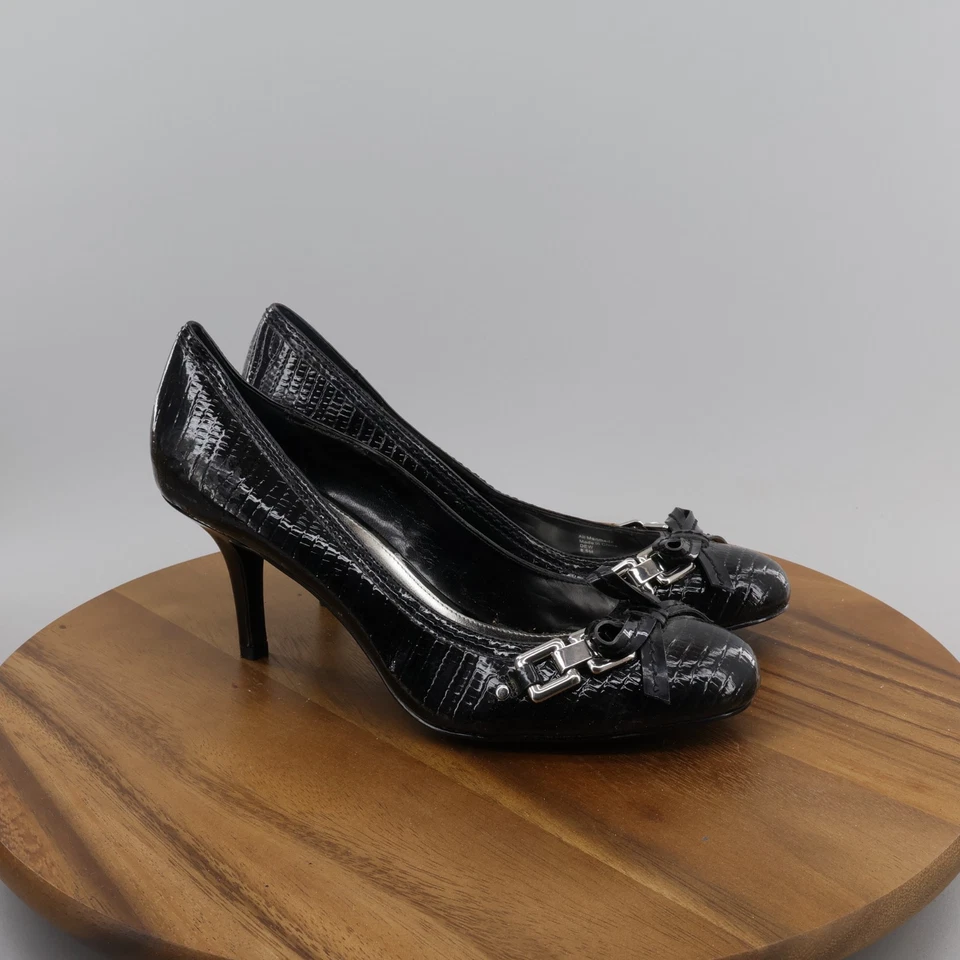 Zapatos de tacón Alfani para mujer talla 8,5 charol negro con textura de cocodrilo con lazo Foto 3 de 4