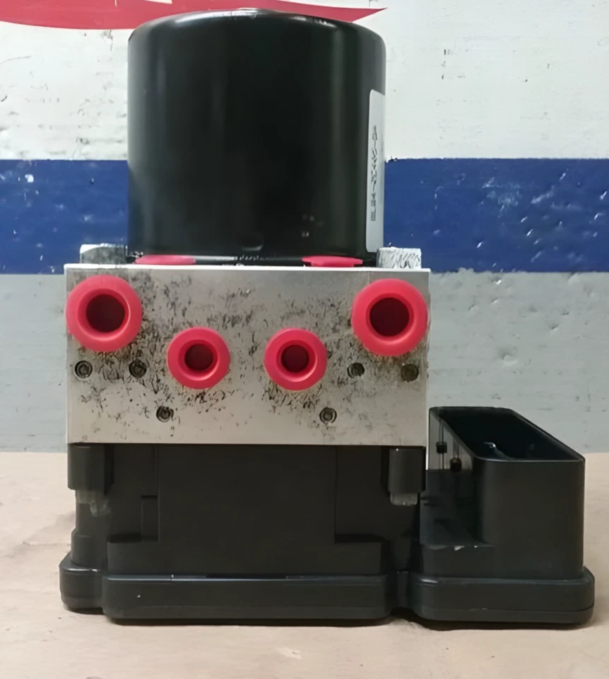 2010-2012 Ford Escape ABS Anti-Lock Brake Pump Assembly OEM Foto 2 de 4