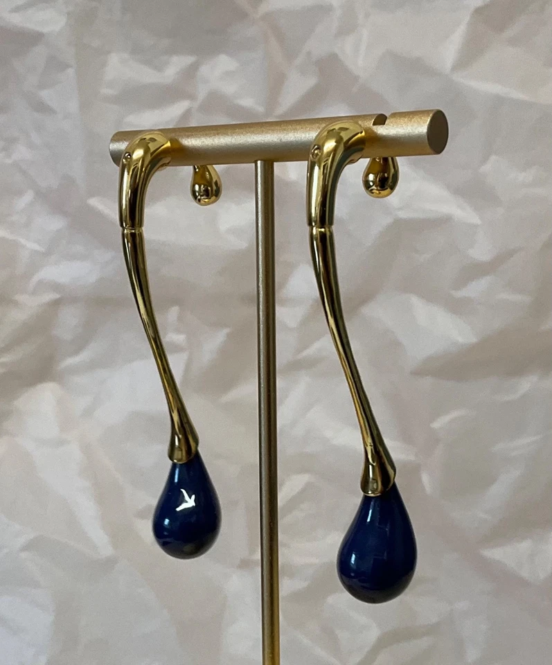 Bottega Veneta. Pendientes chapados en oro con piedra lapislázuli # 366 Foto 3 de 4