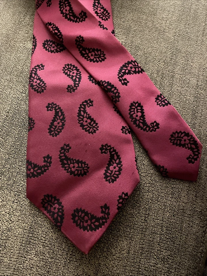 CORBATA ETRO ROJA Y NEGRA PAISLEY 100% SEDA ITALIANA Hecha en Italia Regalo LEER Foto 4 de 4