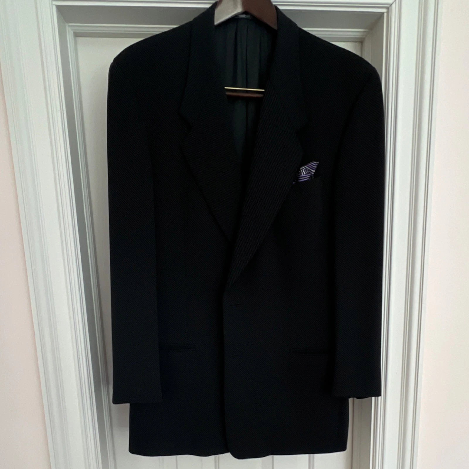 Giorgio Armani — Giorgio Armani Le Collezioni Black/DarkBlue Striped 2 Piece Men's Suit 41R 34W