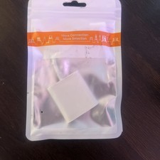 Apple Model A1595 Lightning to SD Card Camera Reader MJYT2AM/A