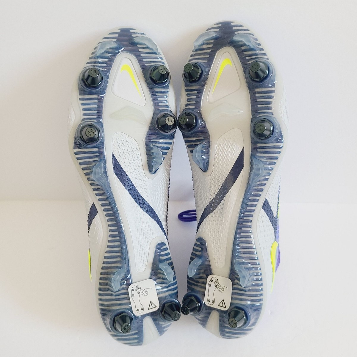 NEW Nike Phantom GT2 Elite DF SG Pro Soccer Cleats DJ8040-571 Size 6.5 Sapphire Nike Phantom GT2 Elite DF SG Pro Soccer Cleats Sapphire Volt  main image 3