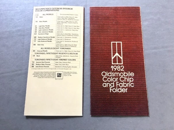 1982 Oldsmobile Color Paint and Vinyl Fabric Car Guide Brochure - Toronado 98 Foto 3 de 3