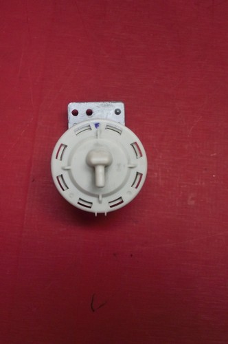Waschmaschine BEKO WMB71642W Druckschalter