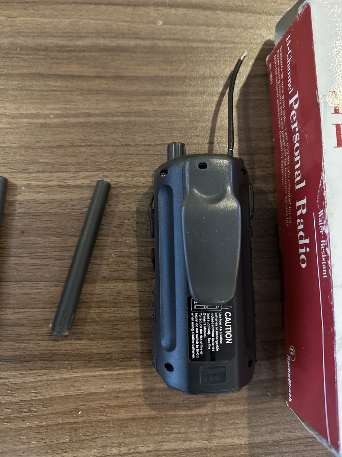 (2) Radio Shack Personal FM Transceivers Walkie Radios 211811 Water