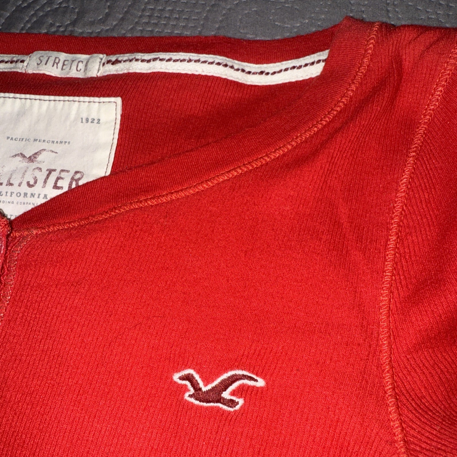 Vintage Y2K Hollister Henley Top Size XS Red Stretch … - Gem