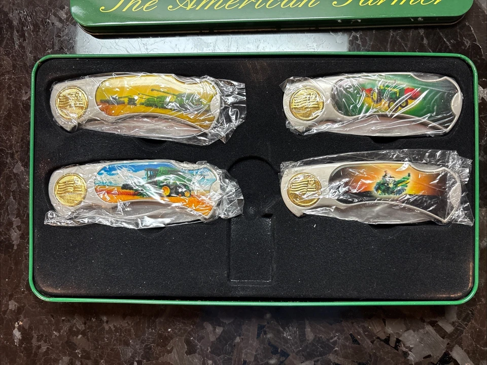 Juego de 4 cuchillos para tractor John Deere en vitrina de hojalata de coleccionista ** LEER ** Foto 2 de 4