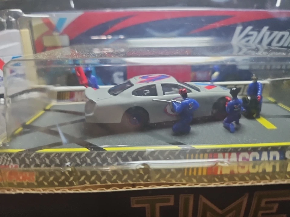 Mark Martin #6 Valvoline Time Trail 2000 Racing Champions NASCAR 1:64 Diecast Foto 4 de 4