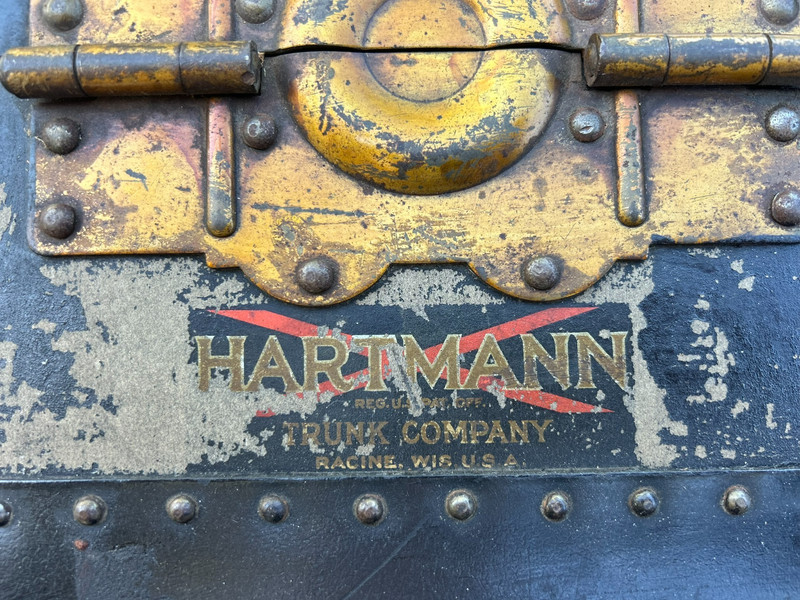 Hartmann Steamer Trunk early 20th century, Steamer Trunk Coffee Table