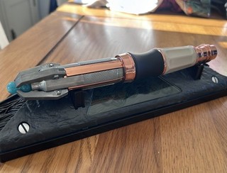 Doctor Who 11th Sonic Screwdriver Wand Company Remote Control w/ Display Stand