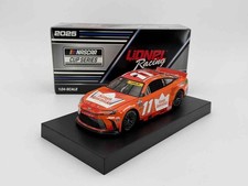 Denny Hamlin 2025 Lionel 11 King's Hawaiian Toyota Camry 1/24