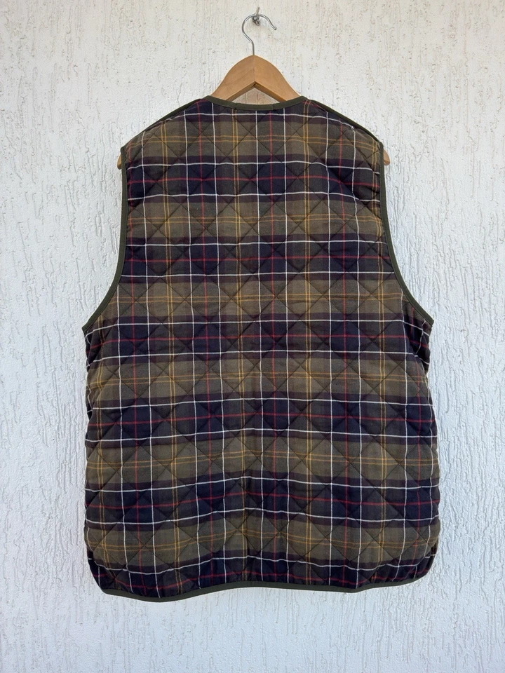 Barbour Quilted Waistcoat Men’s Zip Vest Outdoor Gilet Dark Khaki Sz L - Image 4 of 4