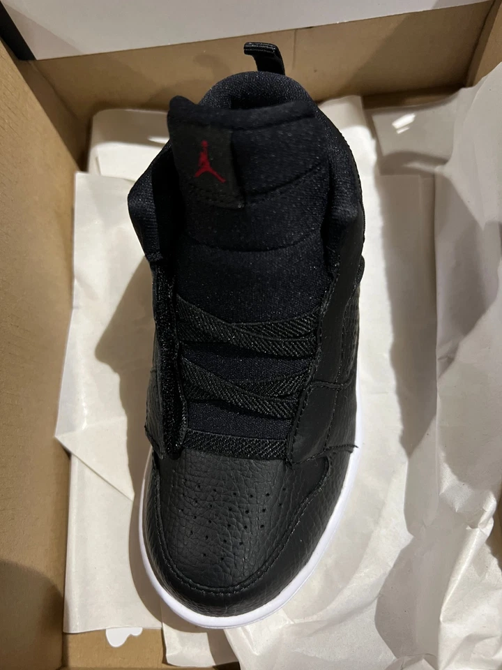 NIKE JORDAN ACCESS (TD)AV7944 001 TALLA 10C (*la caja no tiene tapa*) Foto 4 de 4