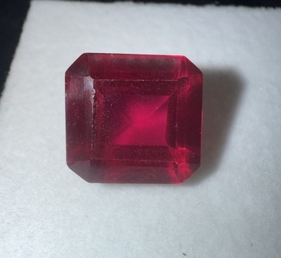 Huge 12.89Ct Flawless Square Faceted Lab-Created Mogok Blood Pigeon Red Red Ruby