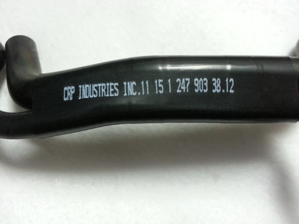 Manguera respirador cárter BMW E36 318i 318is 318ti Z3 # 11 15 1 247 903 Foto 4 de 4