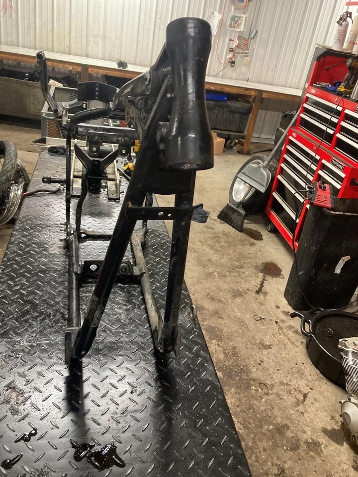 08 Harley Davidson FXSTB Softail Night Train frame chassis - Image 2 of 4