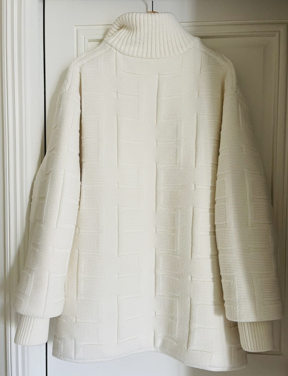 タイムレスな優雅さを纏う HERMES Manteau matelasse コート BRAND NEW HERMES MANTEAU COURT Short Coat Inside Qultied