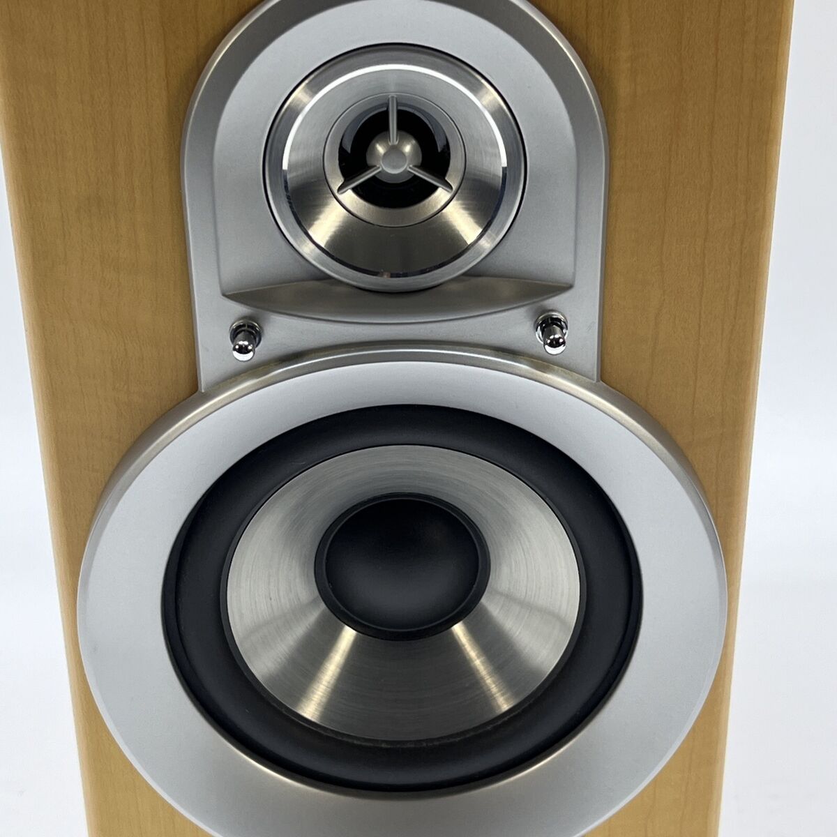 JVC Right and Left Vintage Speakers System SP-UXG6 24 Watt JVC Right and Left Vintage Speakers System SP-UXG6 24 Watt
