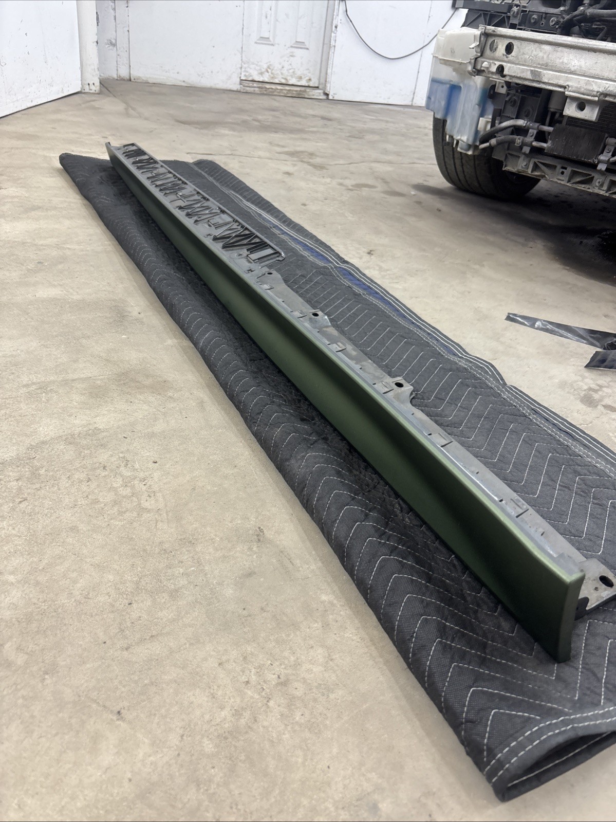 Audi R8 2017-2023 Left Lower Side sill trim