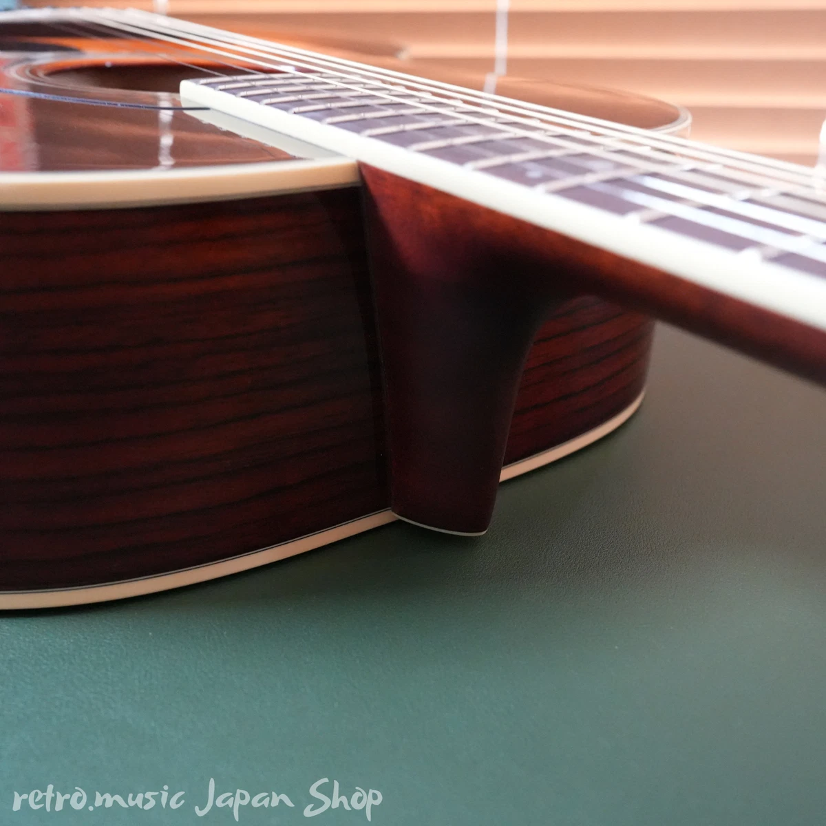 Guitarra Eléctrica Acústica Yamaha LJ6 ARE BS Brown Sunburst Medium Jumbo LJ6ARE