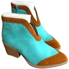 Women's Rowdy Crowd Western Ankle Boots