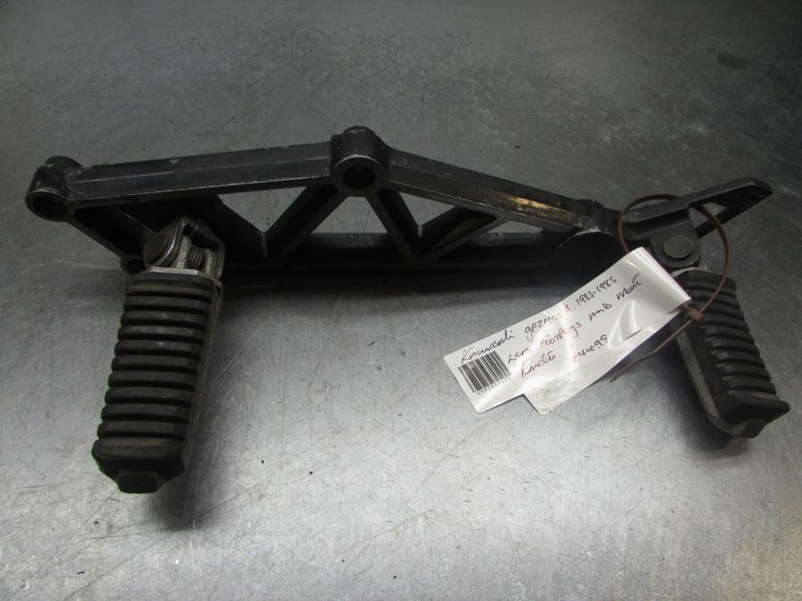 専用ページ6 Kawasaki GPZ1100 A 1983-85 Motorcycle Left Hand Side