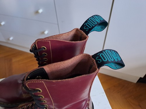 Botas Solovair Southerner UK5 38 US7 Hechas en Inglaterra 11 Ojos Puntera de Acero Dr Martens - Imagen 16 de 21