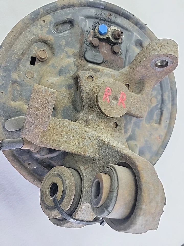 01-06 Dodge Stratus Chrysler Sebring sedán nudillo trasero derecho freno de tambor Foto 3 de 4