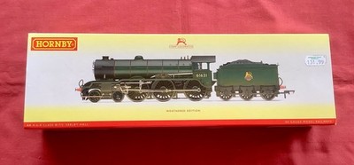 HORNBY R3004X CLASS B17/2 SELBY HALL WEATHERED EDITION NUR BOX