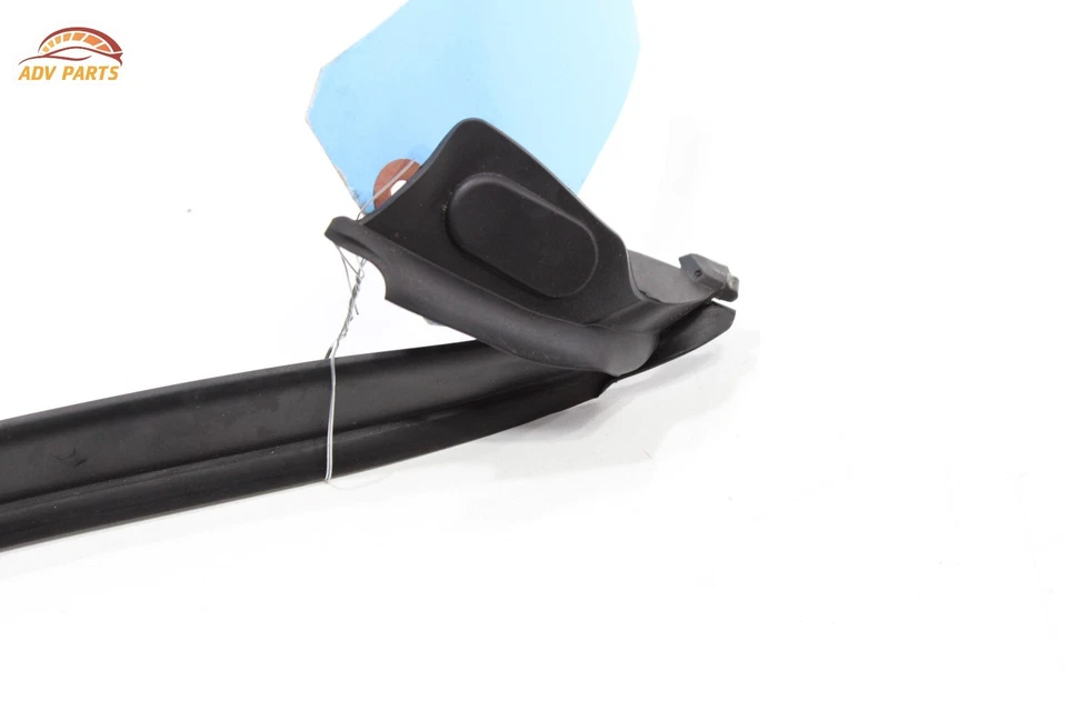 Land Rover Range Rover Evoque 2012-19 puerta delantera derecha tira superior OEM Foto 4 de 4