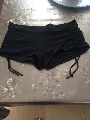 Costume A Pantaloncini Essential yamamay Nero | eBay