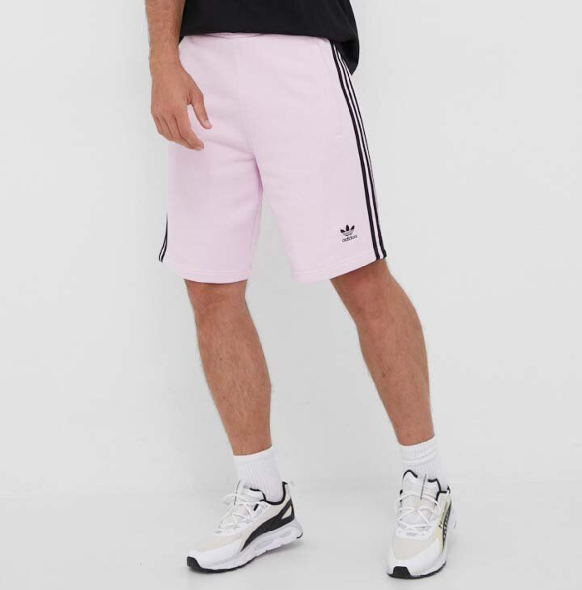 NEW MENS ADIDAS ORIGINALS CLASSICS STRIPES TREFOIL SHORTS ~SIZE MEDIUM  #IM0411