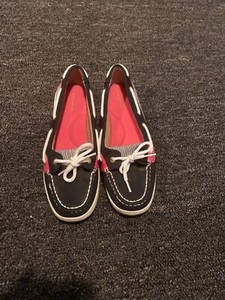 liz claiborne boat shoes