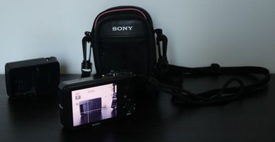 Sony Cyber-shot DSC-H55 Digital Point & Shoot 10x Optical Zoom Battery Charger