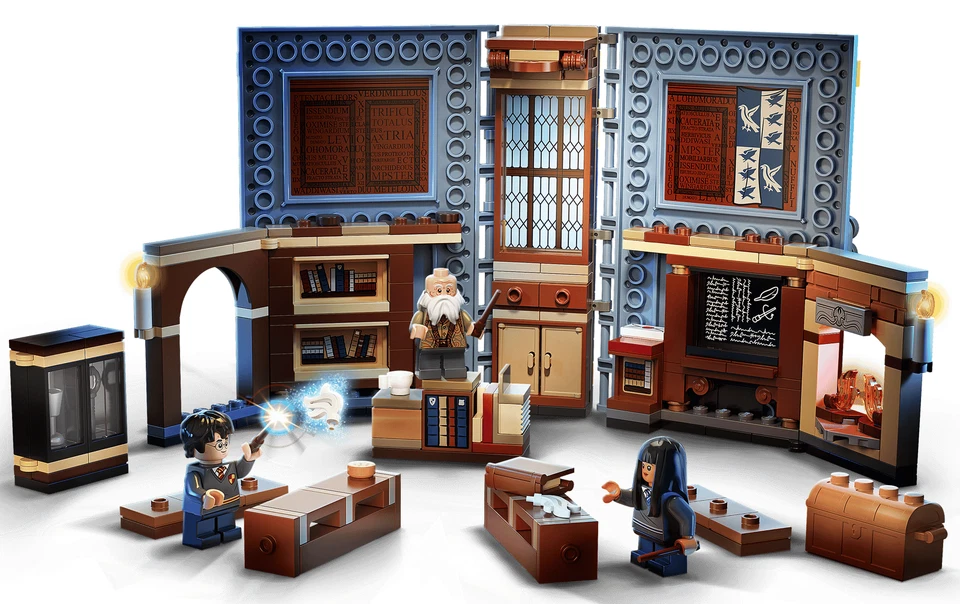 LEGO Harry Potter 76385 Hogwarts Moment: Charms Class, photo 1 of 5