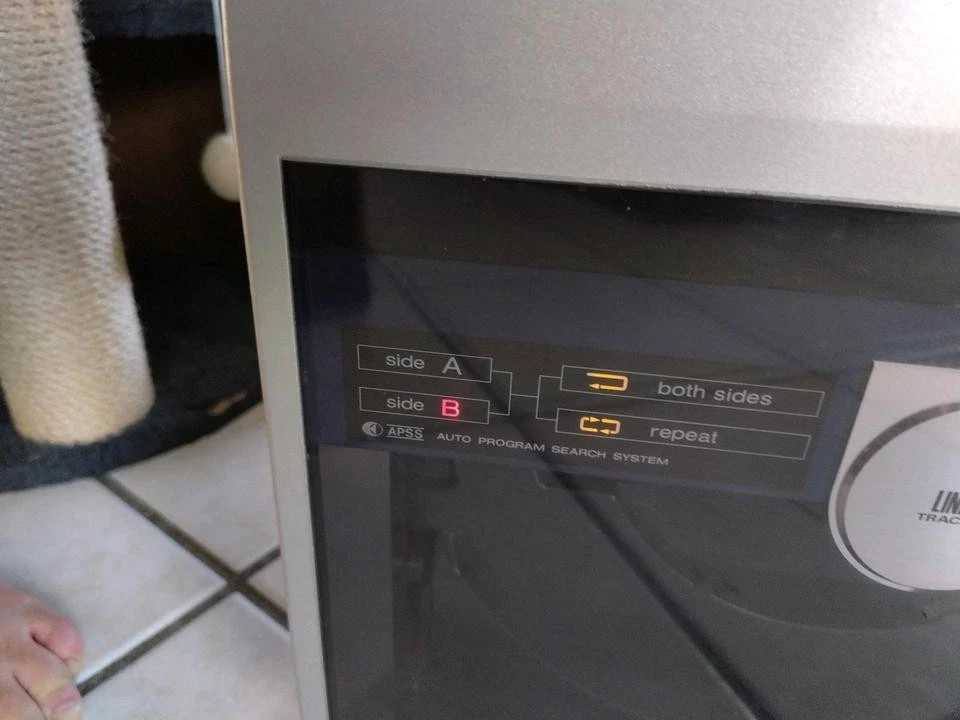 Giradischi verticale Sharp Optonica Anni 80 - Immagine 4 di 4