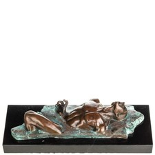 Sculpture Homme en bronze patiné vert sur un socle en marbre noir d'après Milo
